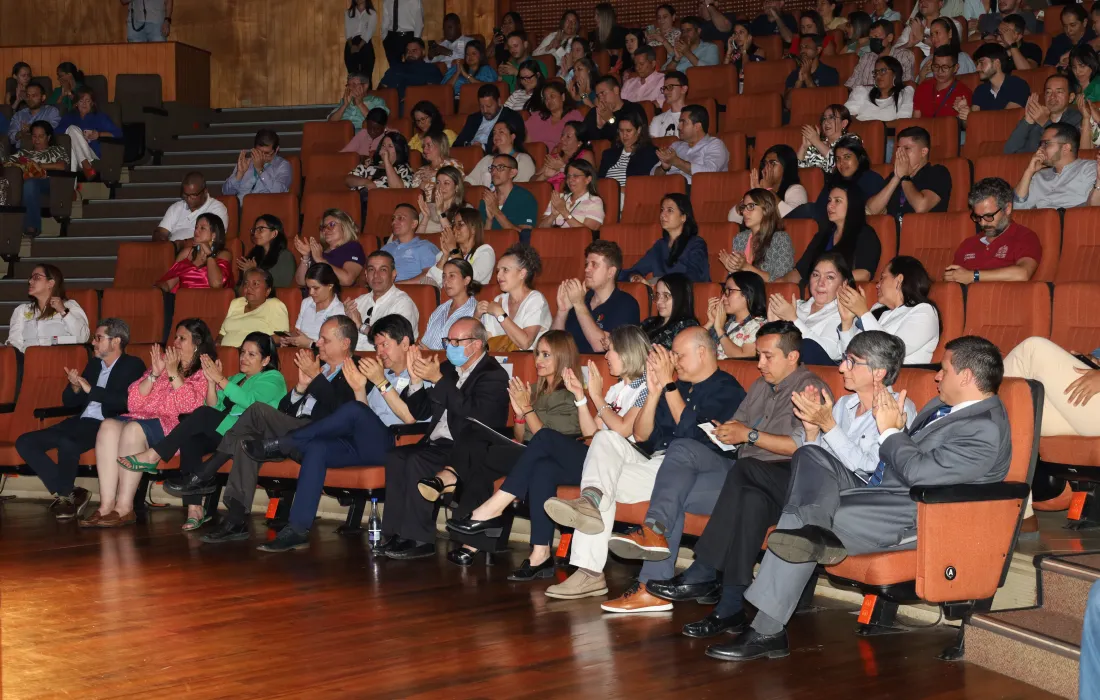 Encuentro de Gratitud por los 9 años de servicio del rector Luis Felipe Gómez, S.J. Encuentro de Gratitud por los 9 años de servicio del rector Luis Felipe Gómez, S.J.