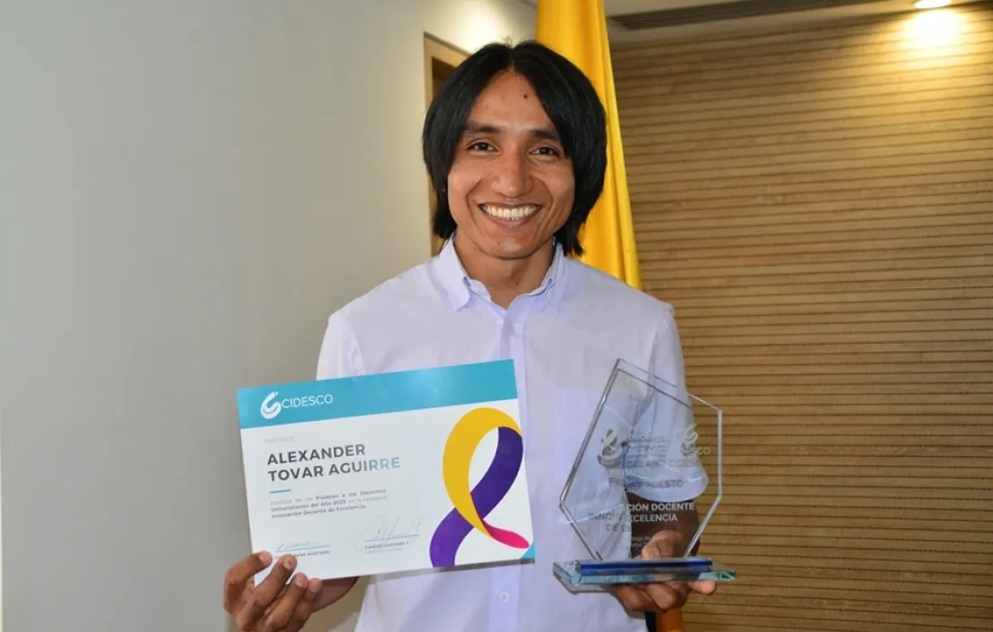 Profesor Alexander Tovar Aguirre, ganó el Premio Innovación Docente de Excelencia Cidesco 2023 Profesor Alexander Tovar Aguirre, ganó el Premio Innovación Docente de Excelencia Cidesco 2023