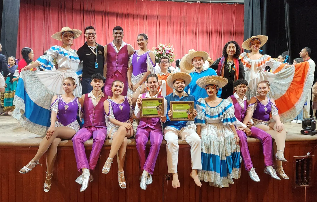 Danzados Danzados