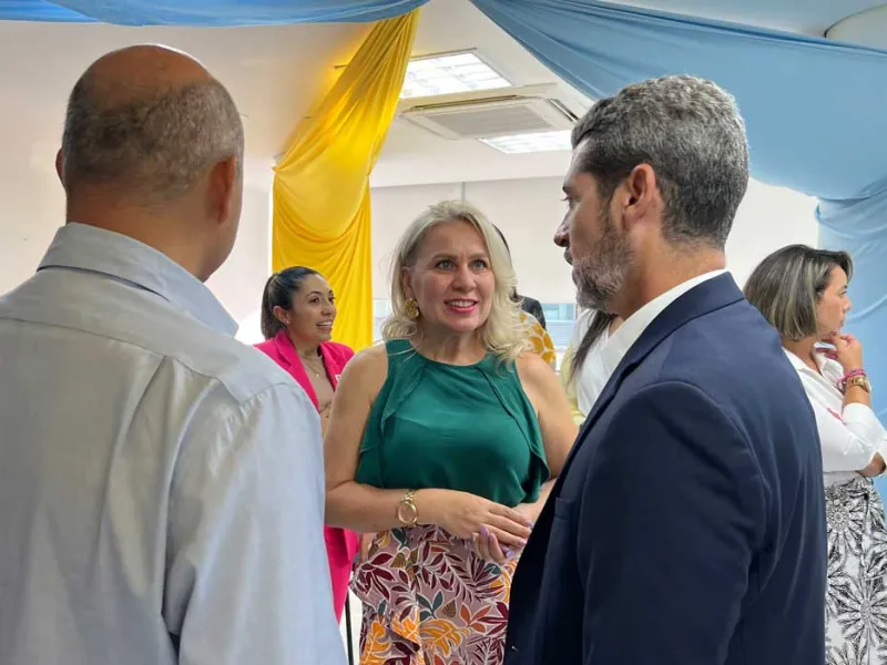 La Facultad de Ciencias Económicas y Administrativas lanzó el nuevo Consultorio Empresarial como apuesta institucional La Facultad de Ciencias Económicas y Administrativas lanzó el nuevo Consultorio Empresarial como apuesta institucional