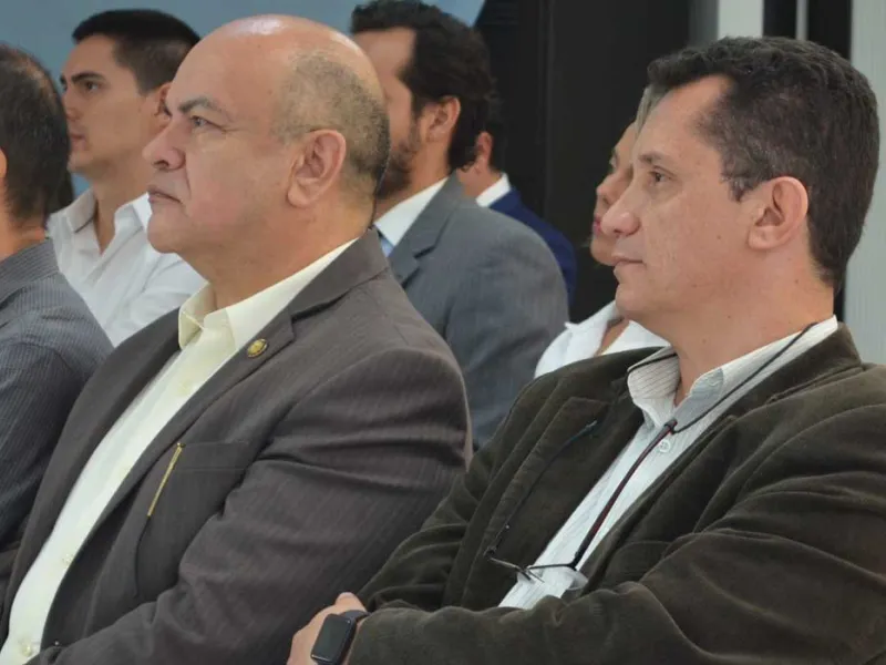 La Facultad de Ciencias Económicas y Administrativas lanzó el nuevo Consultorio Empresarial como apuesta institucional La Facultad de Ciencias Económicas y Administrativas lanzó el nuevo Consultorio Empresarial como apuesta institucional