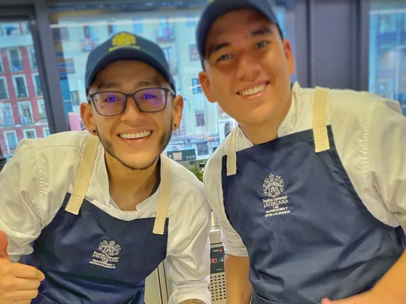 estudiantes de Gastronomía visitando Bilbao estudiantes de Gastronomía visitando Bilbao