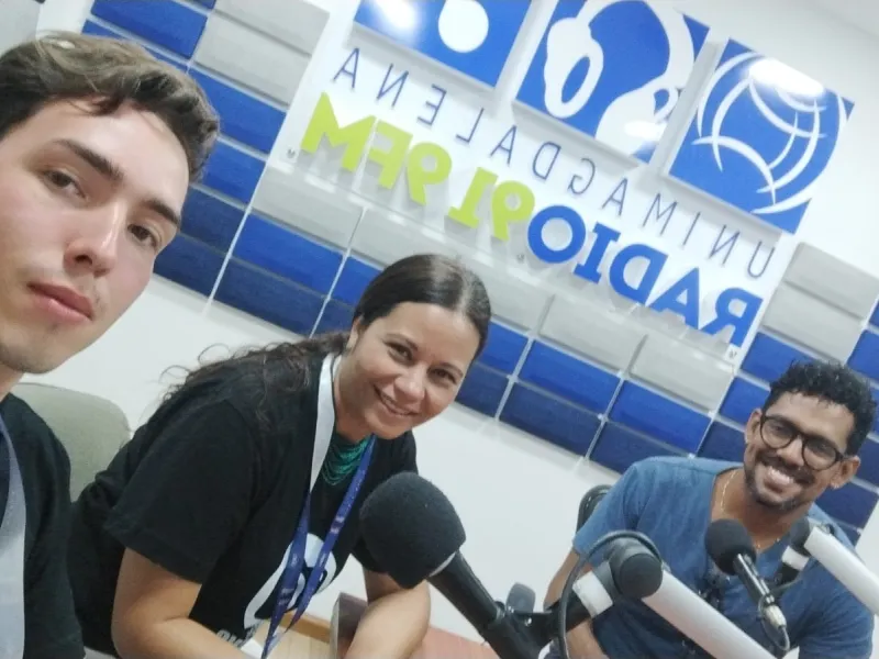 Colectivo Quiasma en emisora de la Uni Magdalena Colectivo Quiasma en emisora de la Uni Magdalena