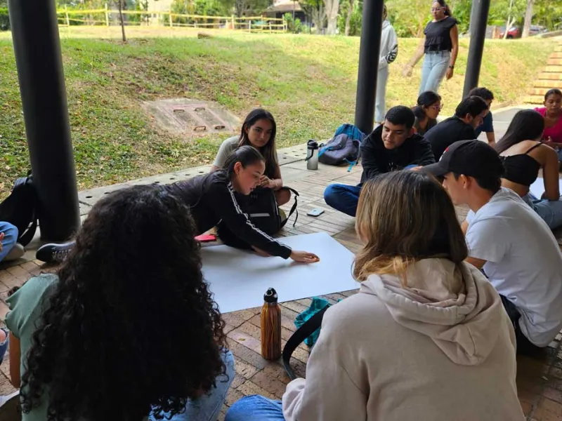 Semana Diagonal, una experiencia formativa y de transformación del entorno Semana Diagonal, una experiencia formativa y de transformación del entorno