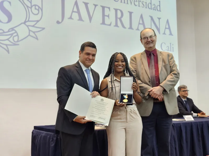Cruz San Pedro Claver: 25 estudiantes reconocidos por sus calidades humanas y espíritu javeriano